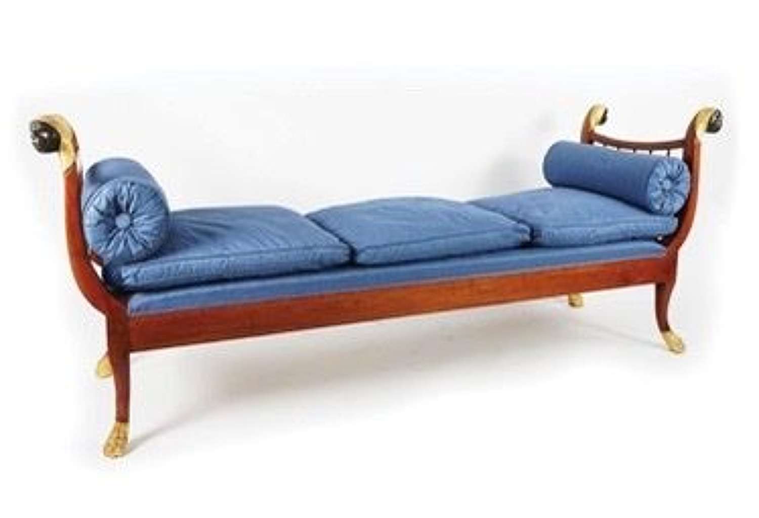 AN EARLY 19TH CENTURY DAY BED