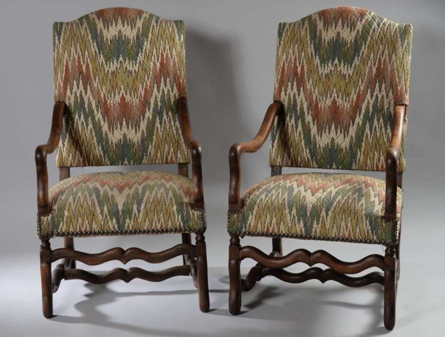 A PAIR OF EARLY 18TH CENTURY ARMCHAIRS
