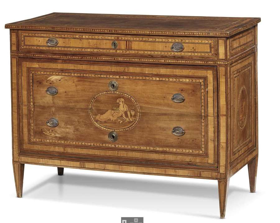 A FINE 18TH CENTURY MARQUETRY COMMODE. NORTHERN ITALY C1780