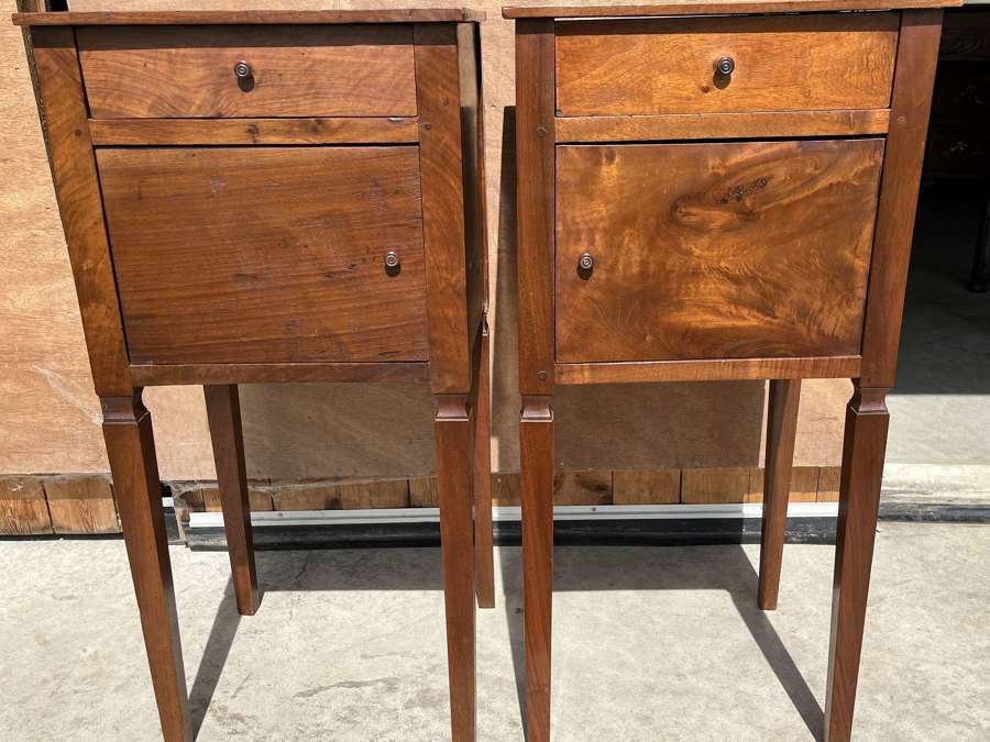 A SMALL PAIR OF INLAID WALNUT COMMODINI ITALY C1800