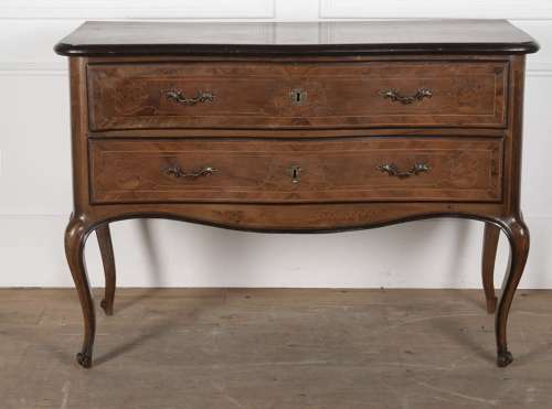 18th century Venetian marquetry commode